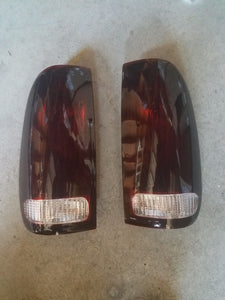 97-07 Ford F-150/F-250/F-350/F-450/F-550 Tail Lights (Smoke)