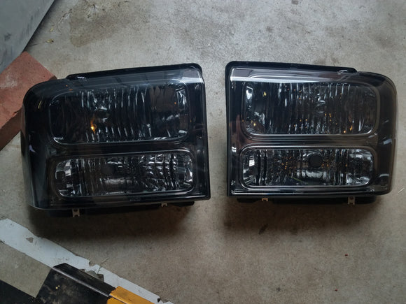 05-07 F-250/F-350 Headlights (Smoked)