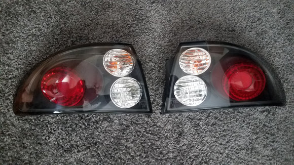 04-06 Pontiac GTO Tail Lights (Stock)