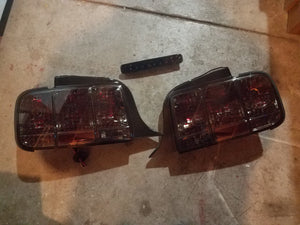 05-09 Ford Mustang Smoked Tail Lights (Sequential Signal)