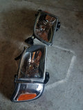 01-04 Toyota Tacoma Head Lights (Black)