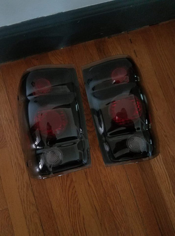 98-00 Ford Ranger Tail Lights (Smoke)