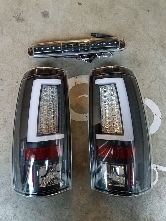99-07 Silverado/Sierra Tube Style LED Tail Lights (Black-Clear)