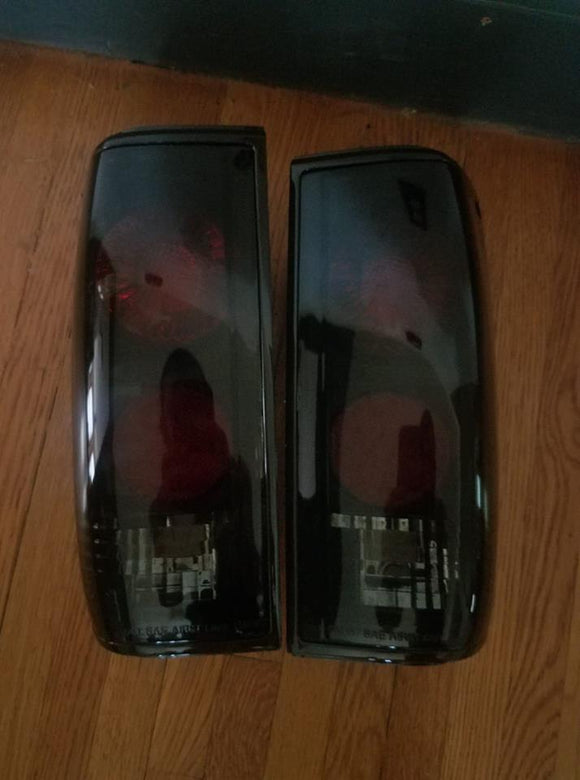 82-93 Chevy S10/S15 & GMC Sonoma Tail Lights (Smoke)